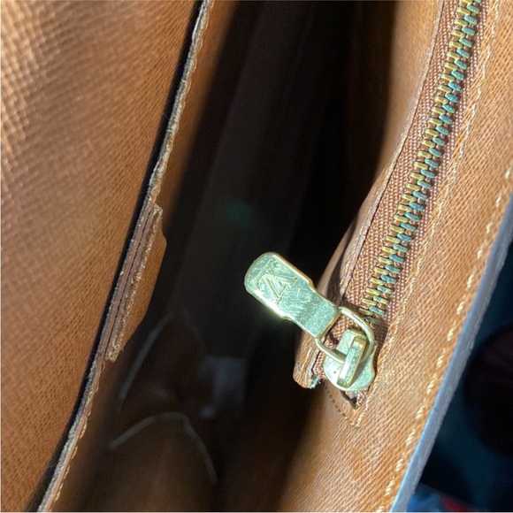 Louis Vuitton unisex briefcase, canvas monogram
💯 % authentic - Picture 11 of 17